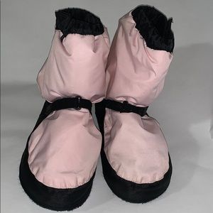 Child Bloch Warm Up Booties light pink